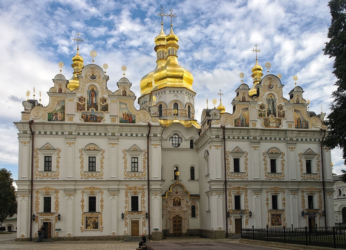 ТОП-10 самых дорогих храмов, которыми Московская церковь бесплатно пользуется в Украине