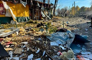 Окупанти скинули авіабомбу на ринок у Куп’янську: семеро постраждалих (фото)