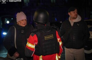 Вісім постраждалих, загибла та значні руйнування: наслідки нічної атаки на Одесу