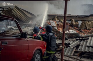 Окупанти вдарили по СТО в Сумах: є загиблі