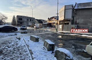 Зачарований тендер. Хто прибере руїни перед вокзалом у Мукачеві?