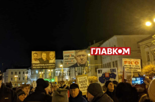 У Словаччині тривають протести проти уряду Фіцо (фото, відео)