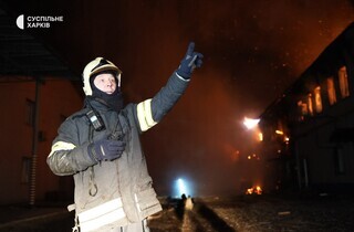 Росіяни атакували Харків: зайнялось підприємство, є потерпілі