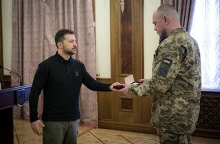 Зеленський нагородив фахівців Державної спеціальної служби транспорту