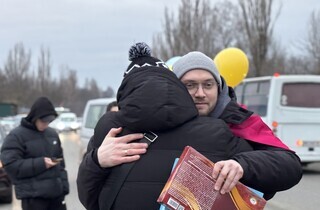 Провів у полоні понад рік. Прикордонники показали чуттєву зустріч бійця з рідними