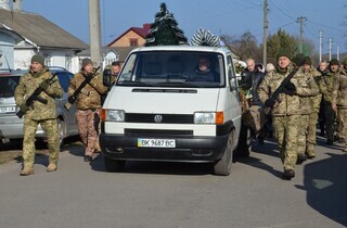 Стояв на захисті України з перших днів війни. Згадаймо Бориса Тушаковського