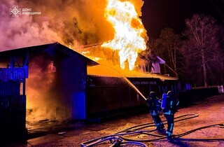 Шахеди атакували Київщину: виникли масштабні пожежі (фото)