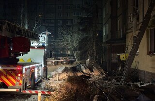 Дніпропетровська ОВА показала фото пошкодженого будинку внаслідок атаки