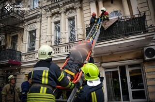 У центрі Одеси обвалився балкон із людьми