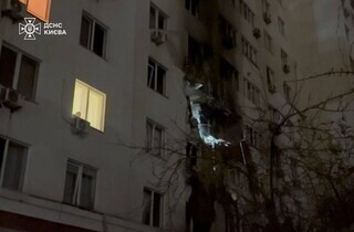 ДСНС показала кадри з наслідками обстрілу Києва