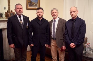 Зеленський вручив нагороди сім'ям ірландських добровольців, які загинули за Україну