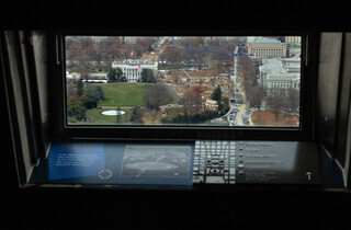 Трамп розвалив Білий дім. Фоторепортаж зі скандального будівництва