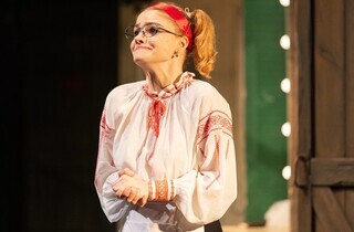 Обраниця Нищука вийшла на сцену театру Франка: перші фото