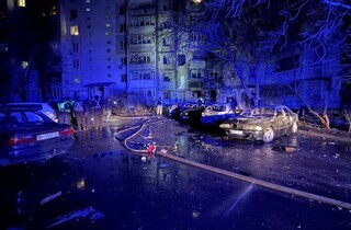 Окупанти атакували багатоповерхівку в Одесі: є постраждалі, серед них – діти