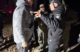 Окупанти атакували багатоповерхівку в Одесі: є постраждалі, серед них – діти