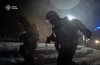 В Оболонському районі столиці вночі горів ринок (фото)