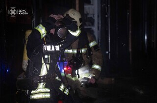 В Оболонському районі столиці вночі горів ринок (фото)