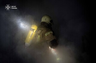 В Оболонському районі столиці вночі горів ринок (фото)