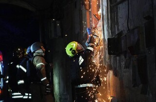 Атака на Одесу: рятувальники шукають людей під завалами
