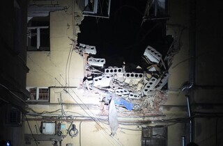 Атака на Одесу: рятувальники шукають людей під завалами