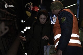 Блекаут у Києві: з тунелів метро довелося евакуювати майже півтисячі пасажирів