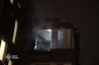 Удар по Києву: рятувальники показали наслідки (фото)