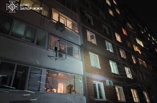 Атака на Запоріжжя: рятувальники та влада показали кадри з наслідками