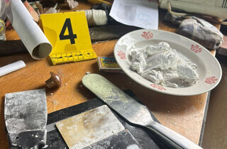 Щомісячний прибуток до 500 тис. грн. Поліція припинила роботу нарколабораторії у Києві (фото)