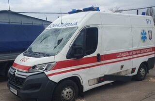 Атака на Київ 16 квітня: екіпаж «швидкої» потрапив під повторний обстріл (фото)