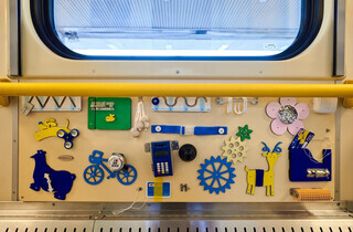 Укрзалізниця запустила дитячі вагони: де їздитимуть і що всередині