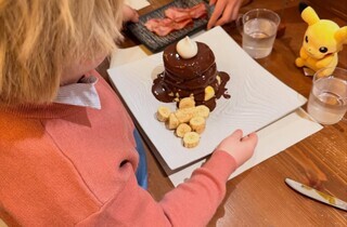 Дружина Бориса Джонсона показала, як їхній шестирічний син став схожим на батька (фото)