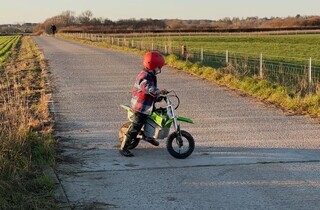 Дружина Бориса Джонсона показала, як їхній шестирічний син став схожим на батька (фото)