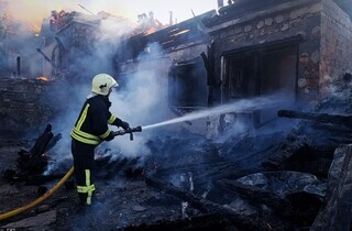 На Закарпатті горить готельний комплекс курорту в Ізках (фото)