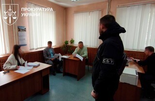 Неякісні вагони для УЗ: керівників заводу підозрюють у збитках на 64 млн