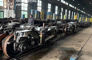 Неякісні вагони для УЗ: керівників заводу підозрюють у збитках на 64 млн