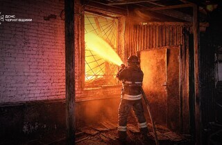 Російський дрон спричинив пожежу на Чернігівщині: з'явилися фото наслідків