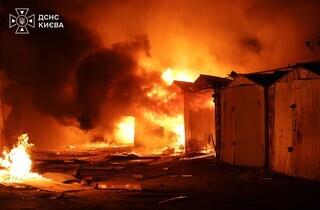 Наслідки атаки по Києву: у 2 районах були пожежі, є постраждалі