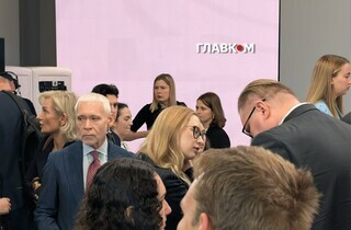 Військові, політики, мільярдери та онучка Кучми: як пройшла YES-2026 у Києві. Фоторепортаж