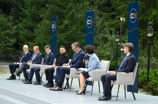 Зеленський зробив заяву після першого дня Карпатського саміту