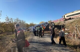 В Іспанії зіткнулися два швидкісні потяги: щонайменше 10 загиблих (відео)