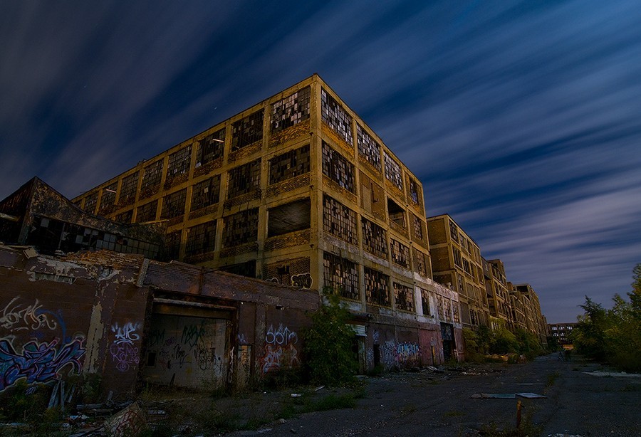 Сказочные ночные фотографии американских городов-призраков. ФОТО