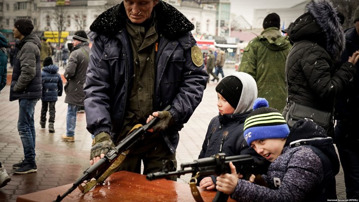 В Крыму в честь «праздника» показали вооружение российской армии (фото)