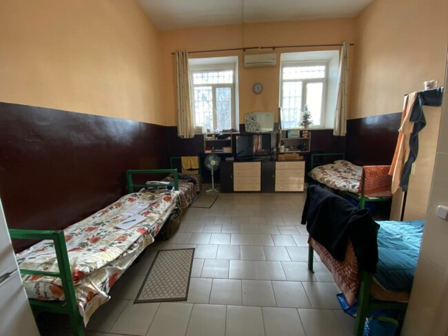 У мережі показали фото найдорожчої тюремної камери в Україні