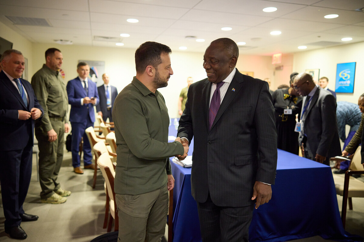 Зеленський зустрівся з президентом ПАР
