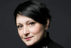 Лариса Голуб